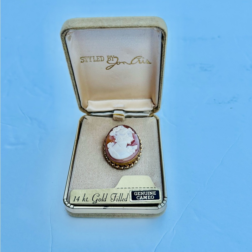 Jon Cris New In Box Gold Filled Cameo Brooch Vintage